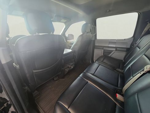 Used 2015 Ford F150 XLT w/ Equipment Group 302A Luxury AWD/4WD image 10