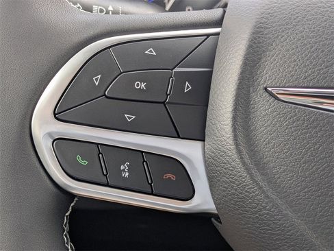 New 2026 Chrysler Pacifica Select image 24