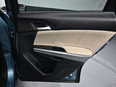 Used 2015 Honda Crosstour EX-L image 36