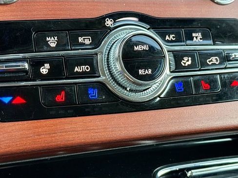 Used 2023 Lincoln Aviator Reserve w/ Equipment Group 201A image 23