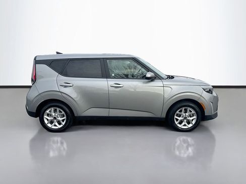 Used 2023 Kia Soul LX w/ Option Group 015 image 8
