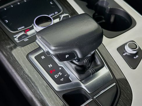 Used 2019 Audi Q7 2.0T Premium Plus w/ Premium Plus Package image 25