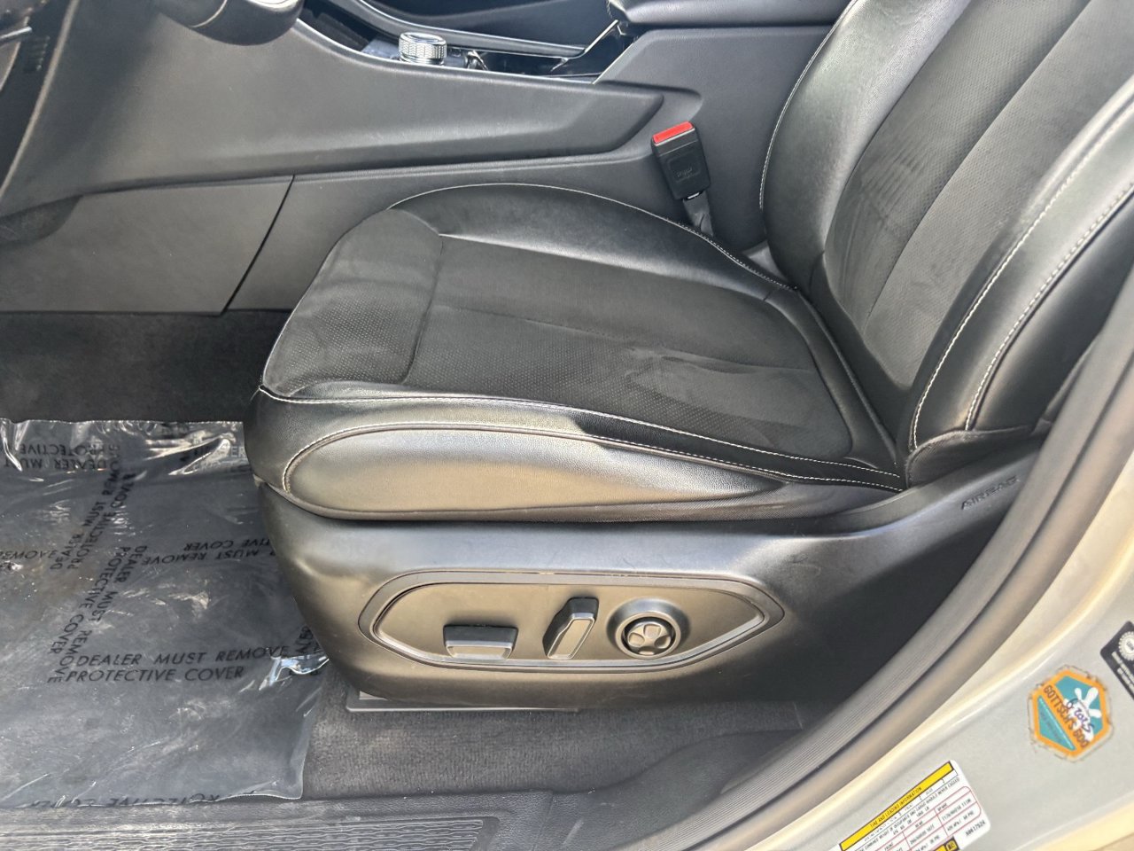 Used 2022 Jeep Grand Cherokee Altitude AWD/4WD image 18