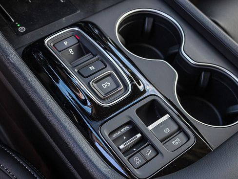 New 2026 Honda Pilot Touring image 17