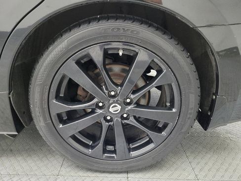 Used 2018 Nissan Altima 2.5 SR w/ SR Midnight Edition image 31