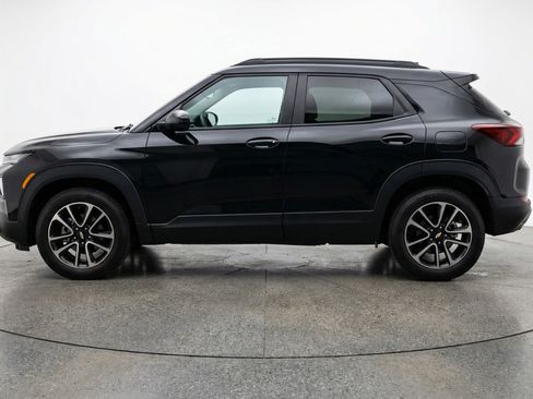Used 2025 Chevrolet TrailBlazer LT AWD/4WD image 5