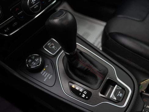 Used 2022 Jeep Cherokee Trailhawk w/ Sun, Sound & Nav Group image 30