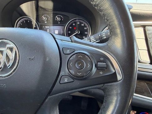 Used 2018 Buick Enclave Premium FWD image 14