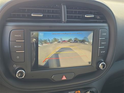 New 2025 Kia Soul LX image 24