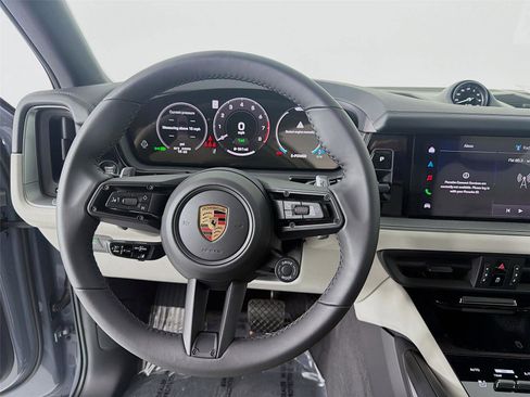 New 2026 Porsche Cayenne E-Hybrid image 10