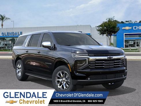 New 2026 Chevrolet Suburban Premier RWD image 7