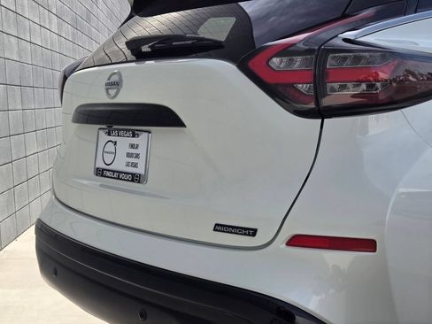 Used 2022 Nissan Murano SV w/ SV Midnight Edition Package FWD image 11