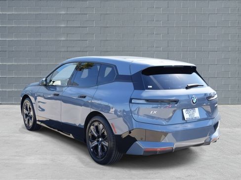 Used 2023 BMW iX xDrive50 w/ Premium Package image 4