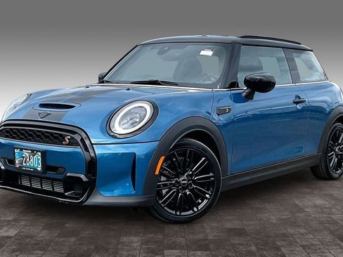 Used 2023 MINI Cooper S w/ Signature Upholstery Package image 2