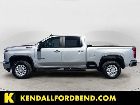 Used 2022 Chevrolet Silverado 3500 LT w/ Advanced Trailering Package AWD/4WD image 8