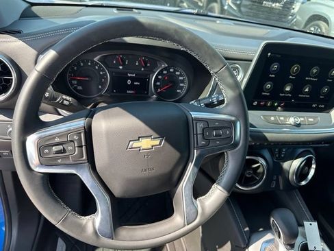 Used 2024 Chevrolet Blazer LT w/ Midnight/Sport Edition FWD image 17