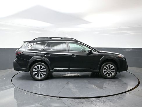 Used 2024 Subaru Outback Limited image 4