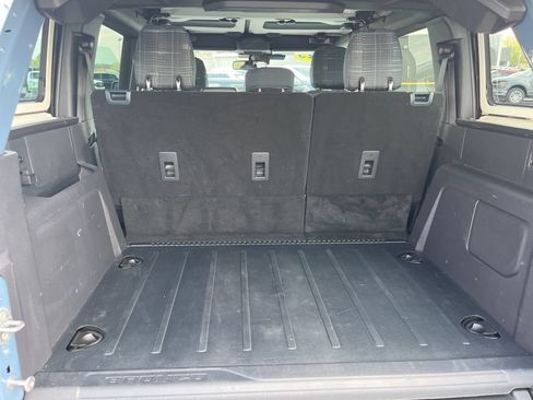 Used 2025 Ford Bronco Heritage Edition AWD/4WD image 14