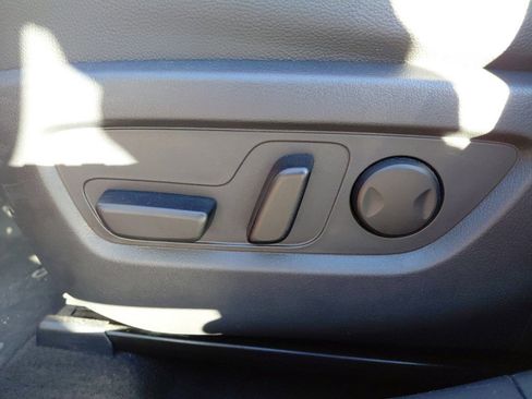 Used 2024 MAZDA CX-50 AWD 2.5 S w/ Preferred Package image 17