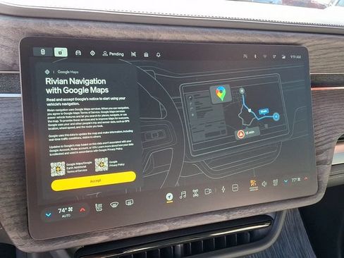 Used 2025 Rivian R1S Adventure AWD/4WD image 11