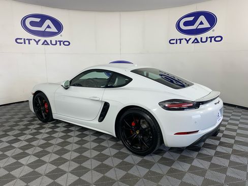 Used 2019 Porsche 718 Cayman S RWD image 5