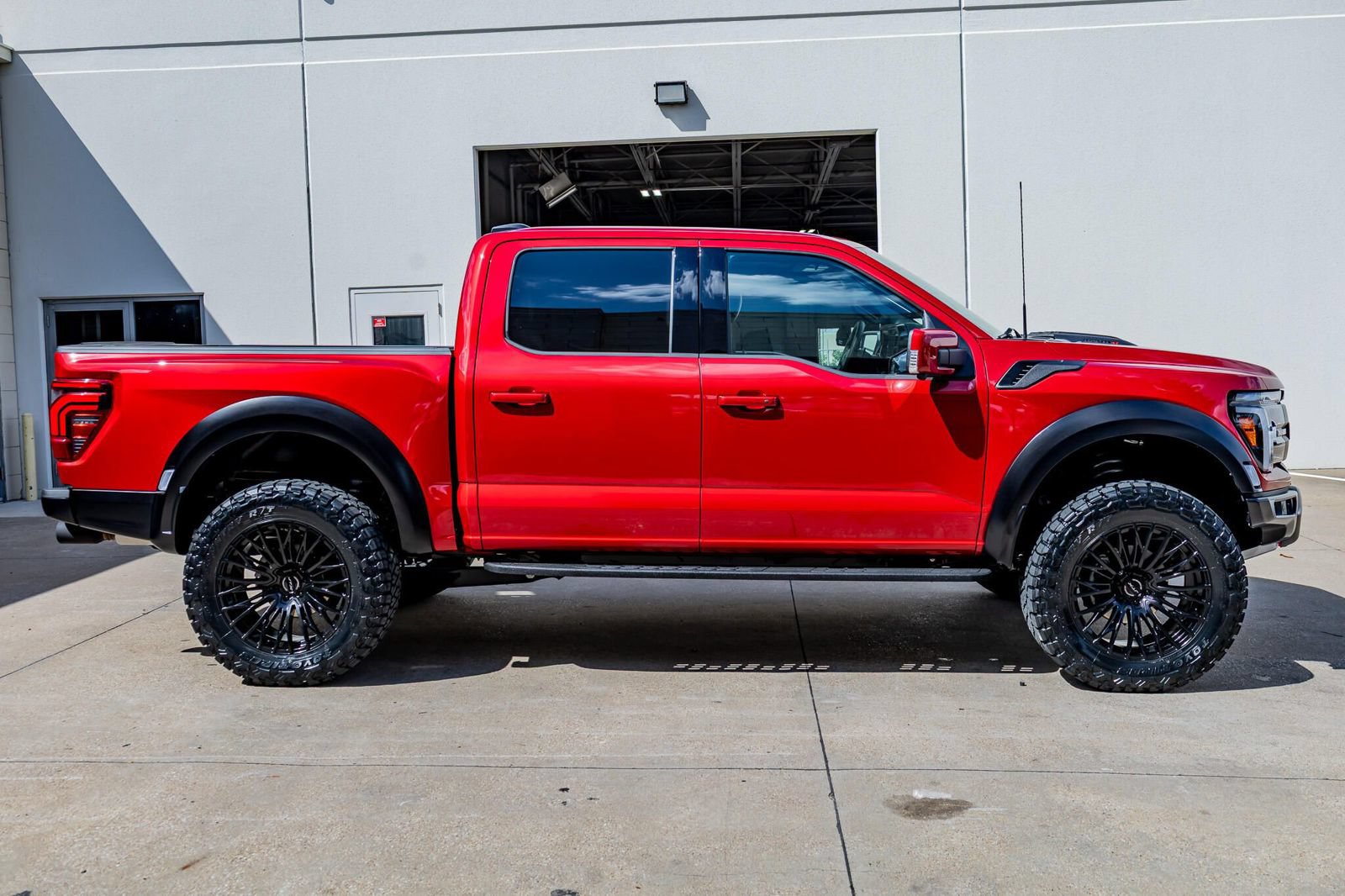 Used 2024 Ford F150 Raptor w/ Equipment Group 803A Raptor R AWD/4WD image 11