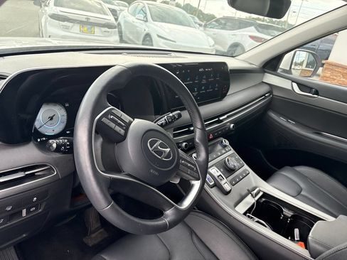 Used 2024 Hyundai Palisade SEL w/ Premium Package AWD/4WD image 4
