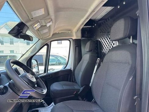 Used 2023 RAM ProMaster 2500 image 16