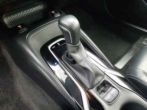 Used 2020 Toyota Corolla XSE image 19