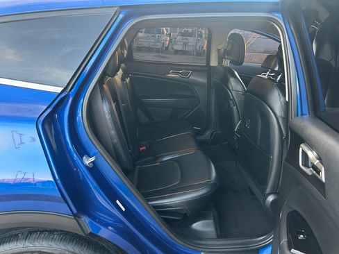 Used 2023 Kia Sportage EX image 32