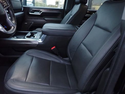 Certified 2024 Chevrolet Silverado 2500 LTZ w/ LTZ Convenience Package image 20