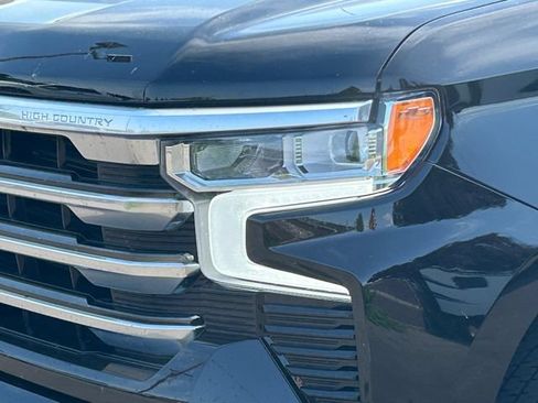 Used 2023 Chevrolet Silverado 1500 High Country w/ High Country Premium Package AWD/4WD image 11