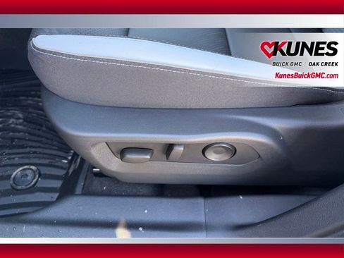 New 2026 Buick Envision Sport Touring image 10