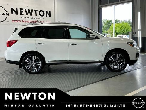 Used 2020 Nissan Pathfinder Platinum w/ Cargo Package AWD/4WD image 32