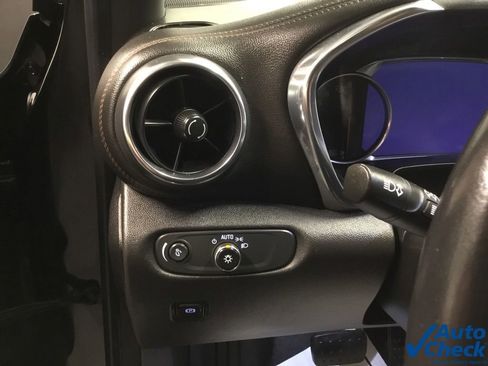 Used 2019 Chevrolet Blazer Premier w/ Sun and Wheels Package AWD/4WD image 23