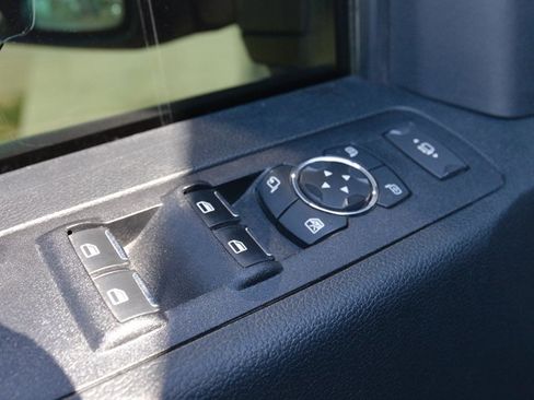 Used 2021 Ford F250 Platinum w/ FX4 Off-Road Package AWD/4WD image 14