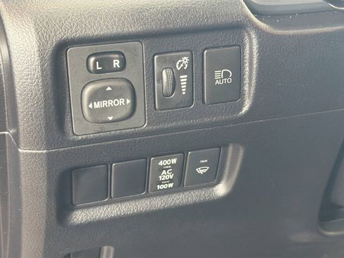 Used 2023 Toyota 4Runner SR5 Premium w/ Moonroof Package RWD image 13
