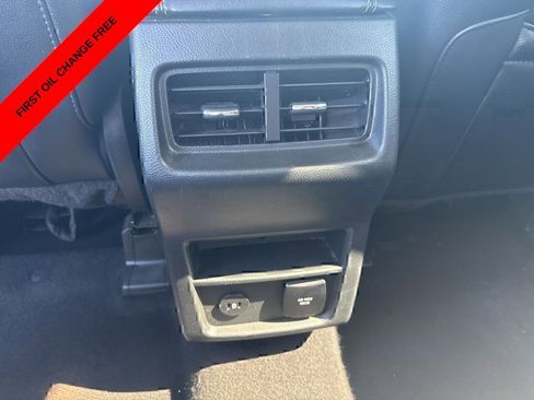 Used 2023 Ford Edge Titanium AWD/4WD image 18