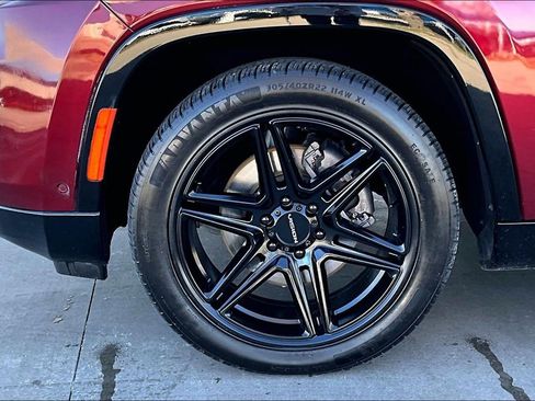 Used 2023 Jeep Wagoneer Series III w/ Rear Seat Video Group 1 image 8