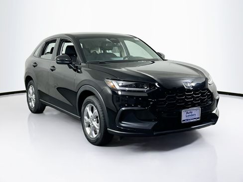 Used 2023 Honda HR-V LX image 3