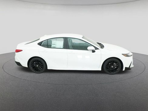 New 2026 Toyota Camry SE image 11