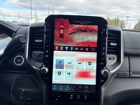 New 2026 RAM 2500 Laramie AWD/4WD image 24