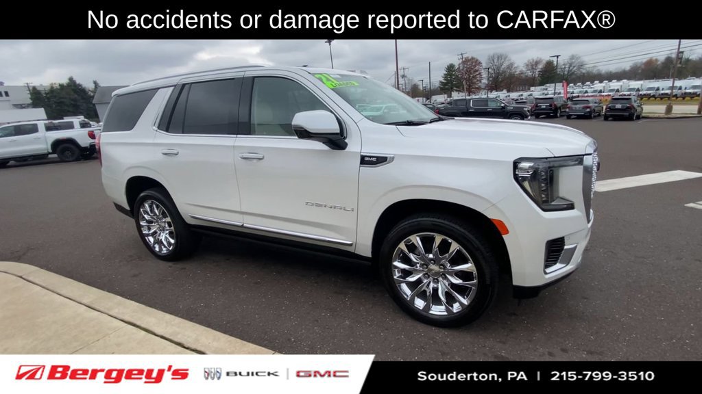 Used 2021 GMC Yukon Denali w/ Denali Premium Package AWD/4WD image 2