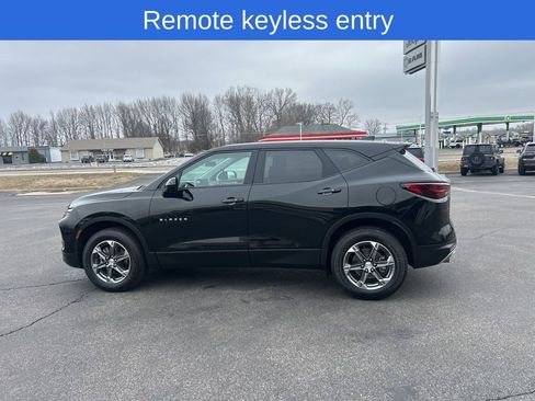 Used 2025 Chevrolet Blazer LT image 7