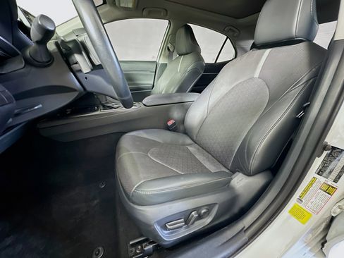 Used 2024 Toyota Camry XSE w/ Navigation Package FWD image 13