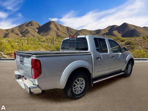 Used 2017 Nissan Frontier SV RWD image 4