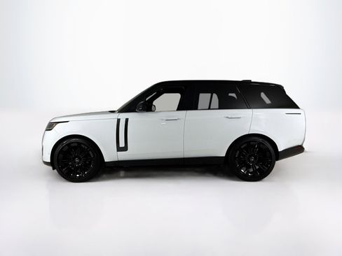 Used 2024 Land Rover Range Rover SE AWD/4WD image 2