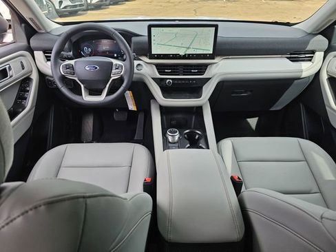 New 2026 Ford Explorer Active w/ Active Comfort Package image 5