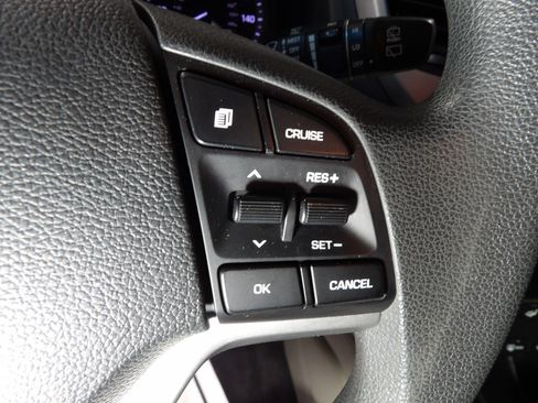 Used 2018 Hyundai Tucson SEL w/ Cargo Package image 18