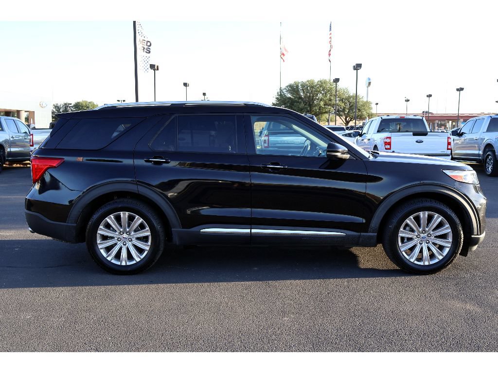 Used 2022 Ford Explorer Limited w/ Equipment Group 301A RWD image 11